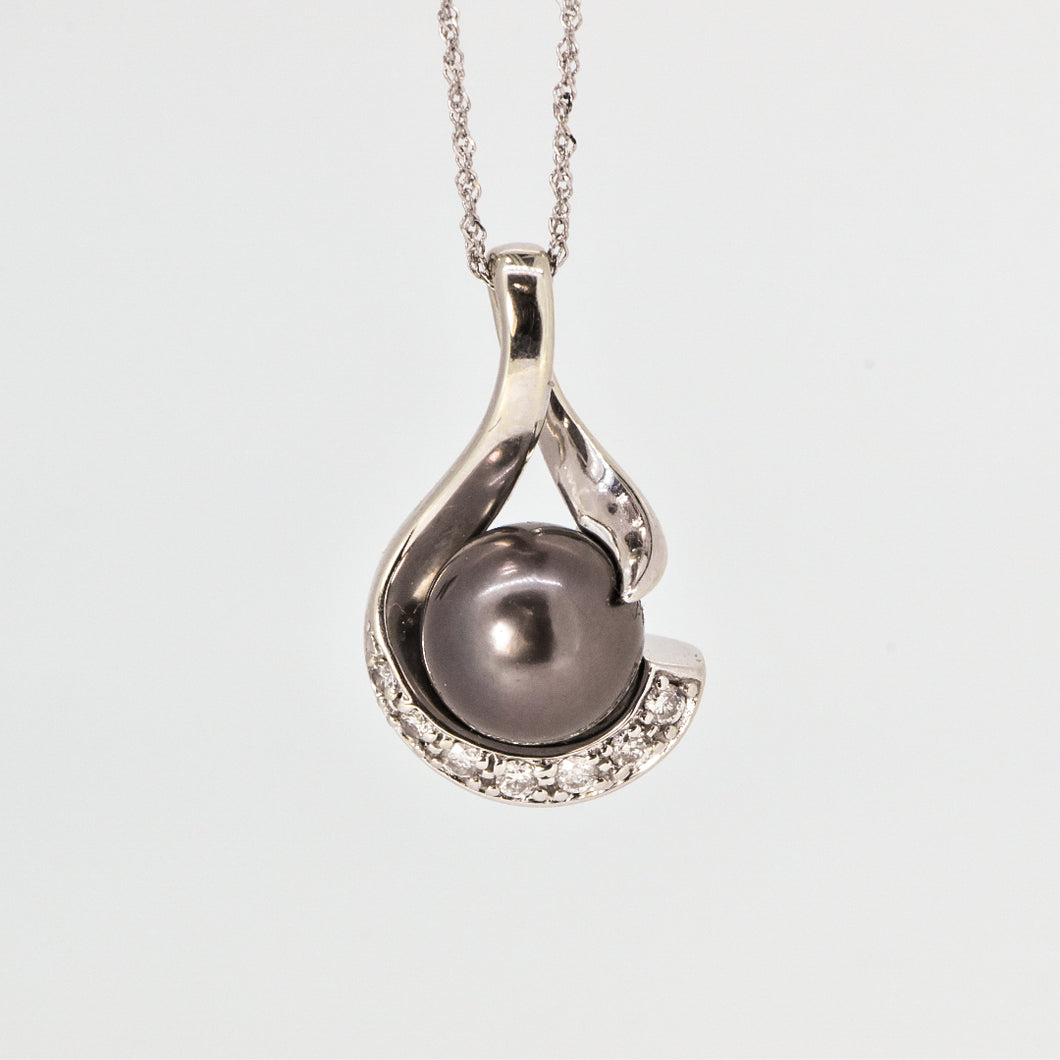 14K White Gold Tahitian Pearl Pendant
