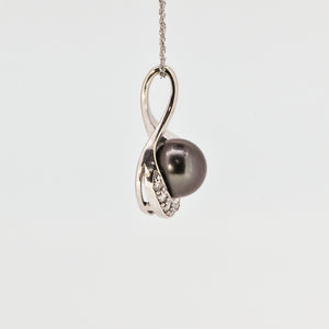 14K White Gold Tahitian Pearl Pendant